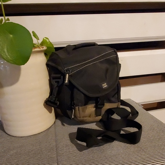 DENALI TECH camera bag.. #1003 - Picture 3 of 6